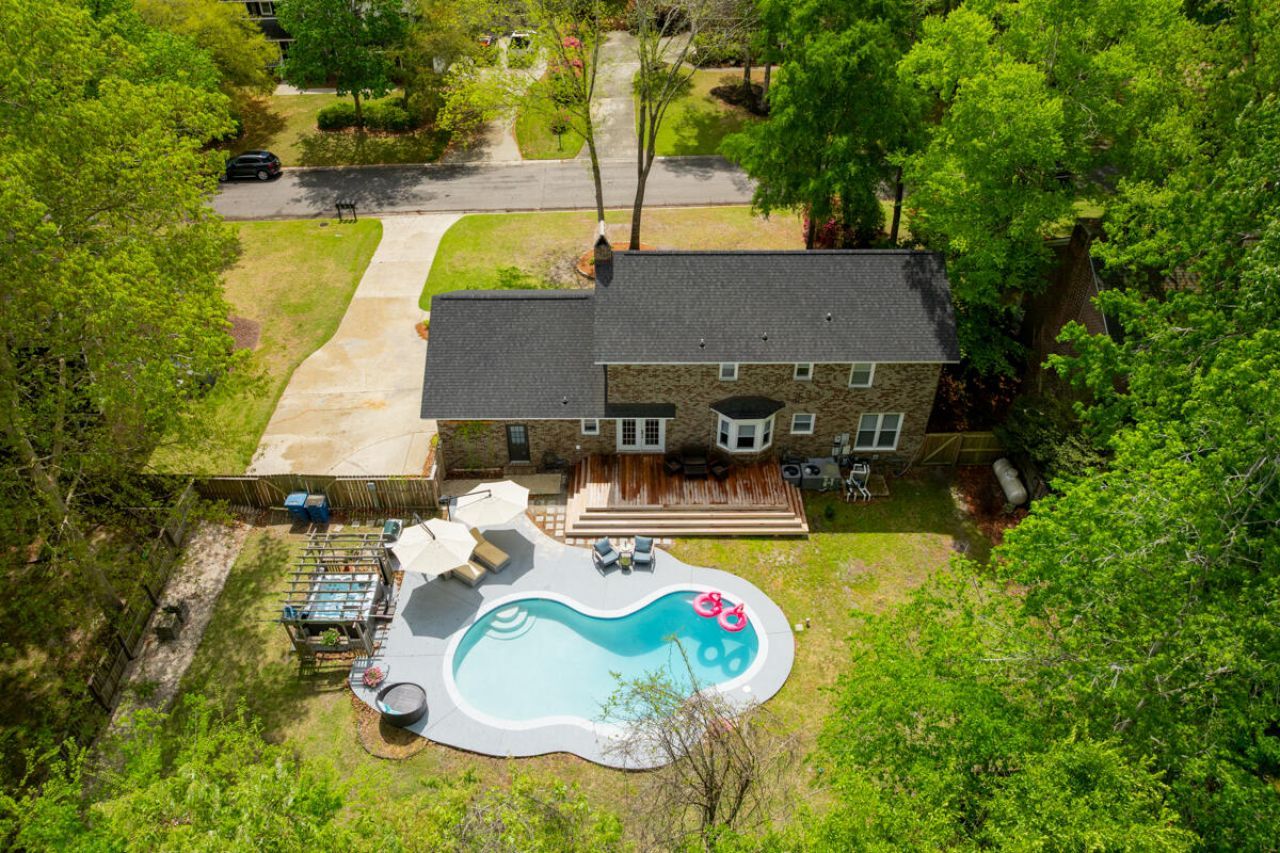 110 Buckingham Avenue Photo 66