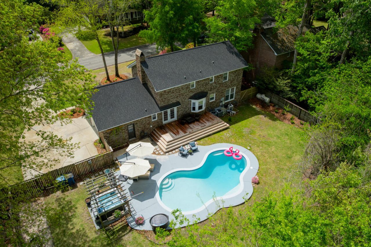 110 Buckingham Avenue Photo 67