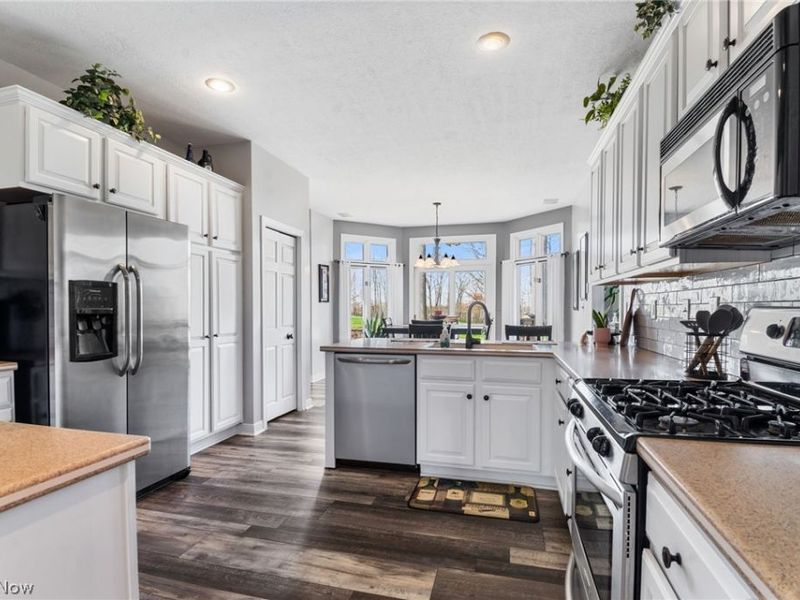 2872 Ironwood Drive, Green, OH 44312 Photo 13