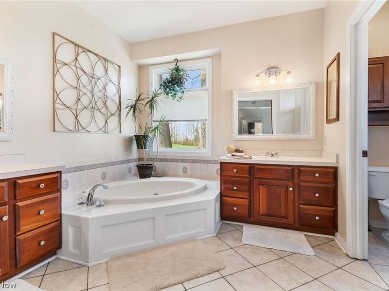 2872 Ironwood Drive, Green, OH 44312 Photo 24