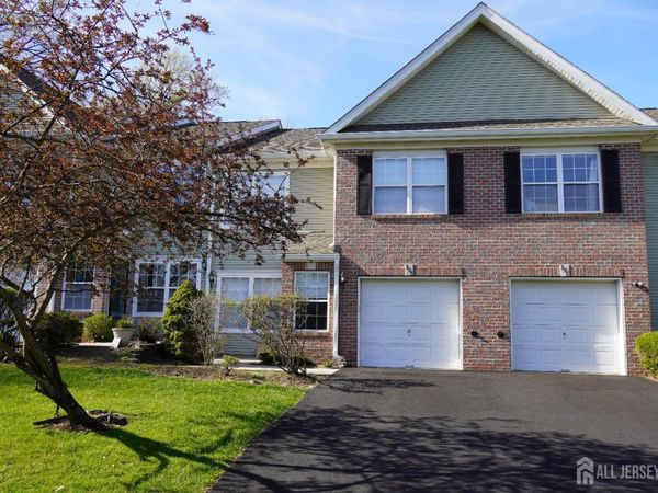 102 Wellington Park Drive, South Brunswick, NJ 08540