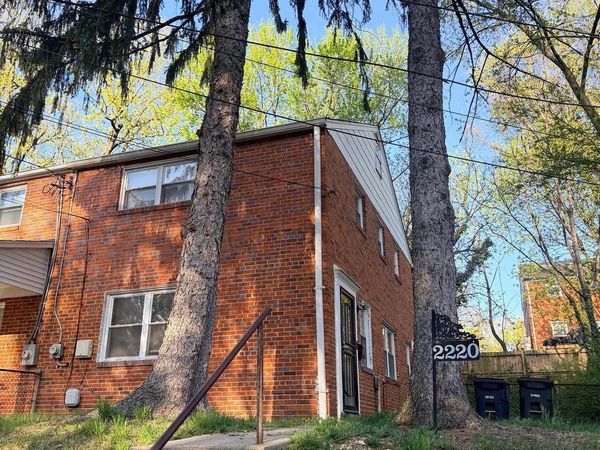 2220 GAYLORD DRIVE, SUITLAND, MD 20746