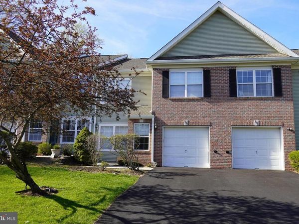 102 WELLINGTON PARK DRIVE DRIVE , PRINCETON, NJ 08540