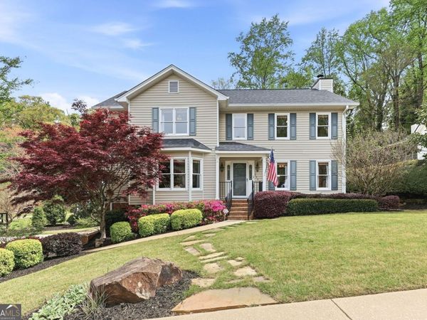 560 Long Oak Drive, Gainesville, GA 30501