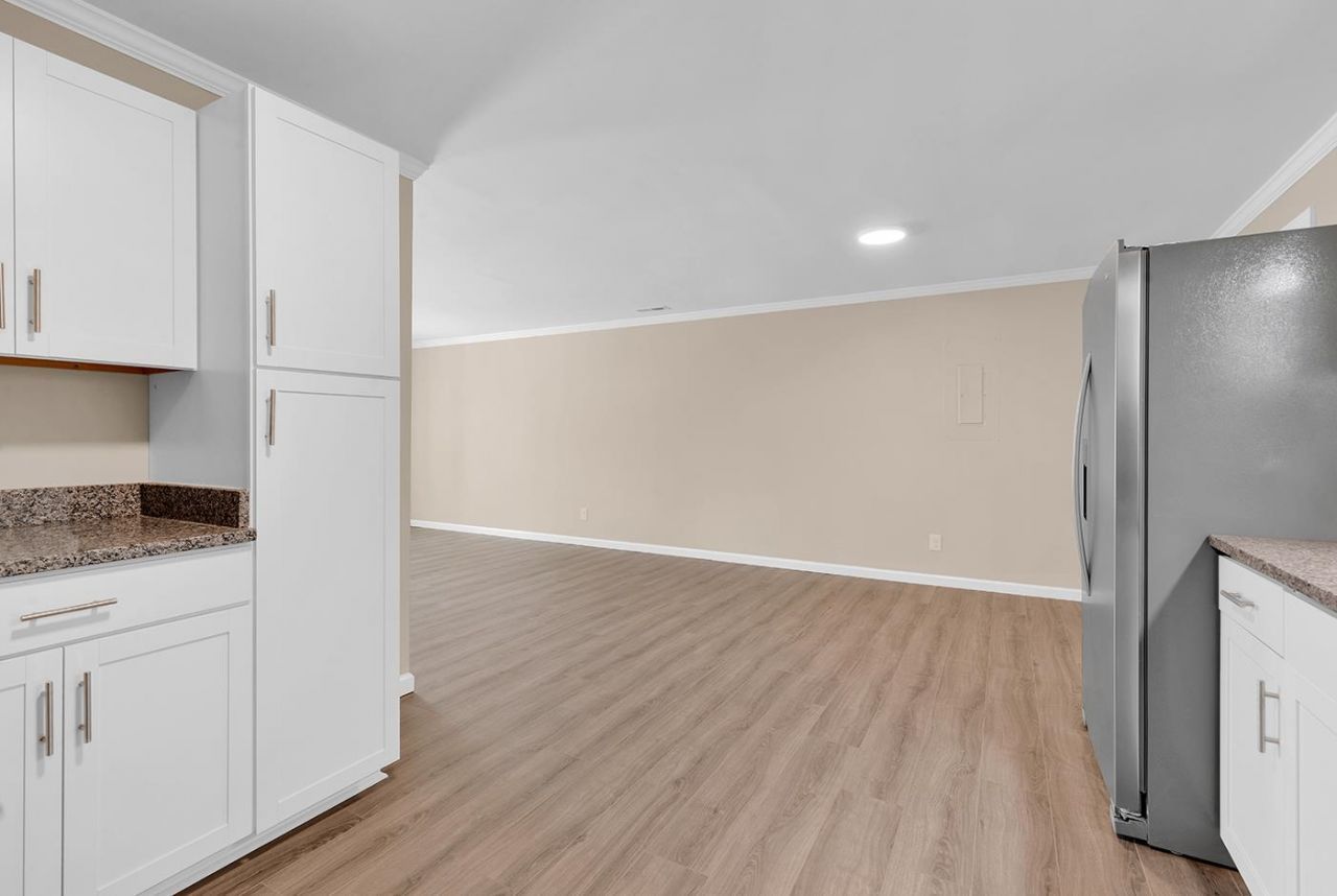 205 Stonebrook Dr. Photo 12