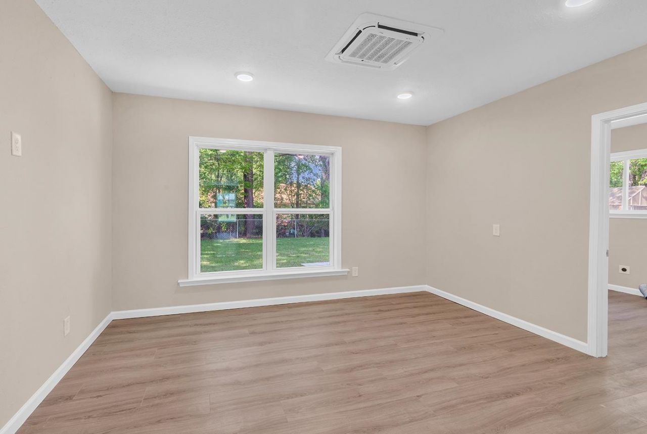 205 Stonebrook Dr. Photo 15