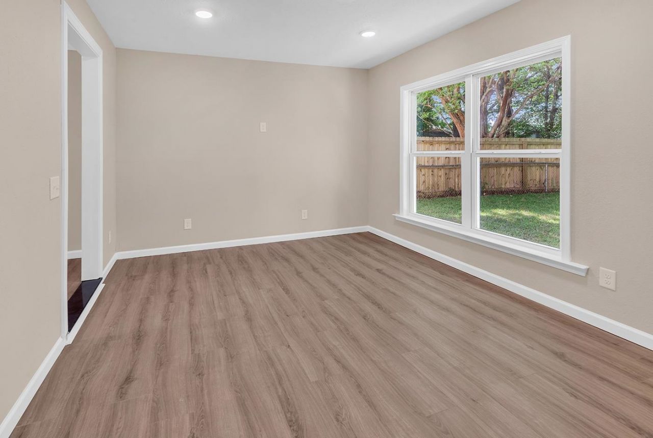 205 Stonebrook Dr. Photo 16