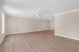 205 Stonebrook Dr. photo 4