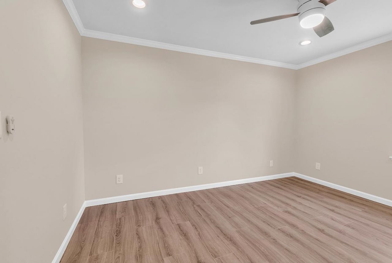 205 Stonebrook Dr. Photo 23