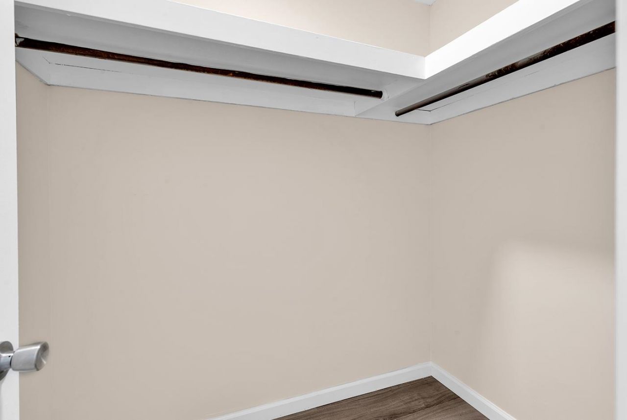 205 Stonebrook Dr. Photo 31