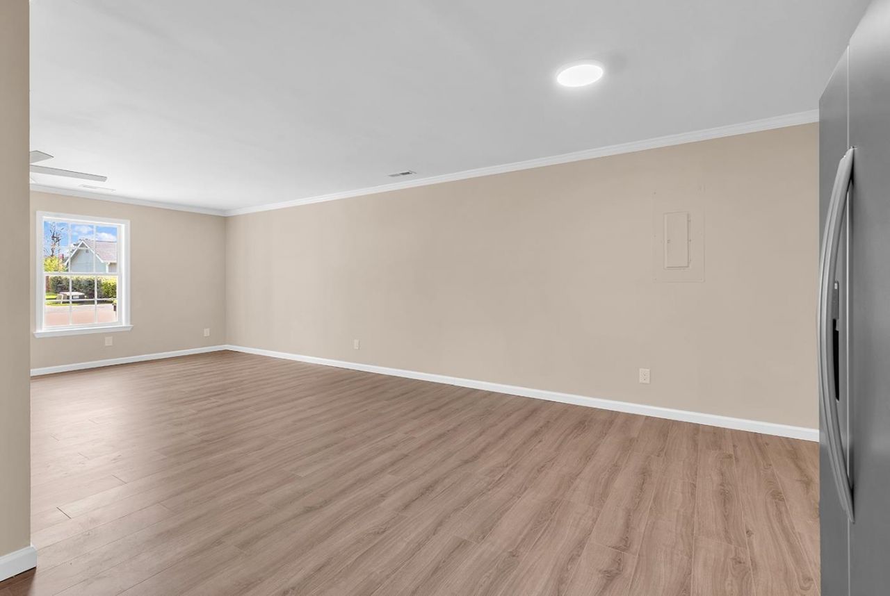 205 Stonebrook Dr. Photo 9