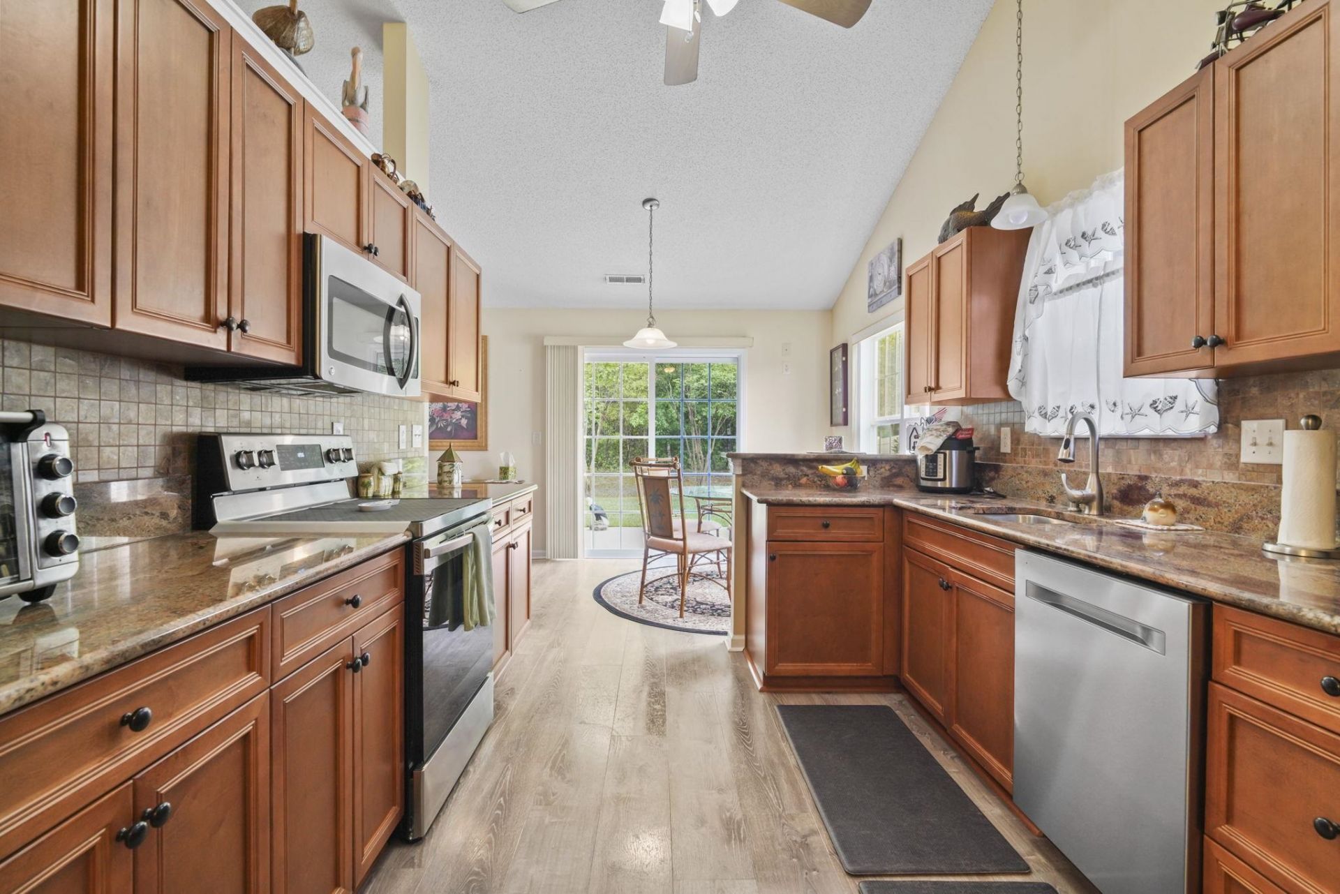 465 Carolina Woods Dr. Photo 23