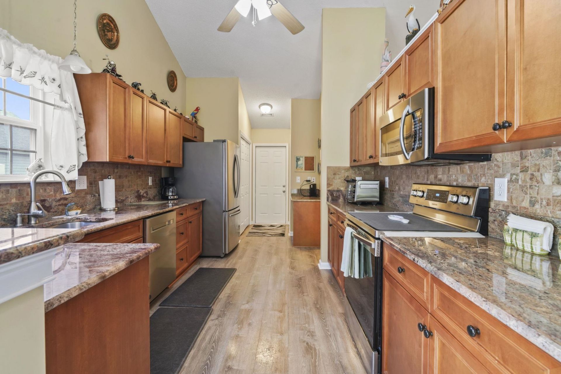 465 Carolina Woods Dr. Photo 33