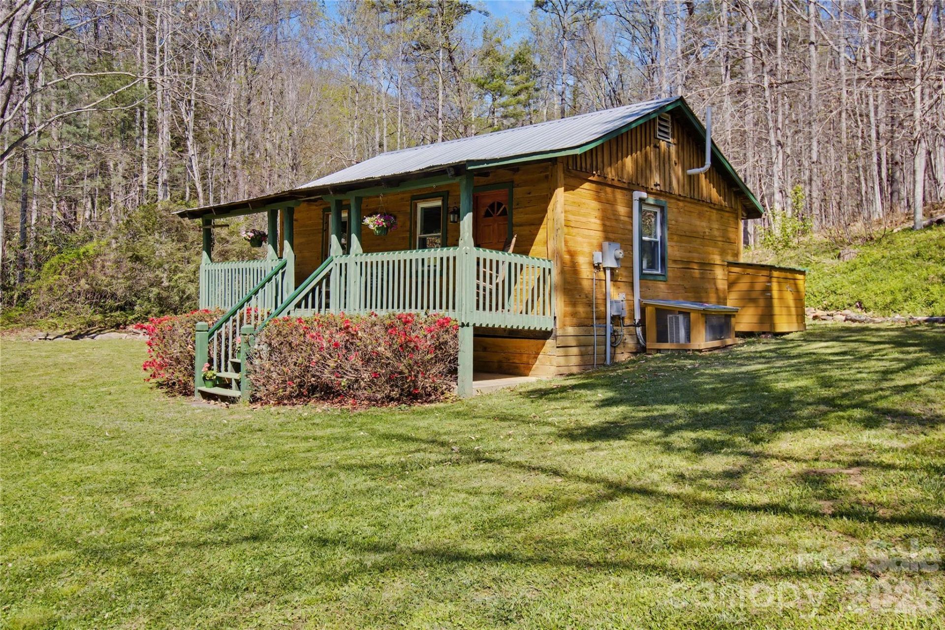 51 Hawks Landing, Weaverville, NC 28787 Main Photo
