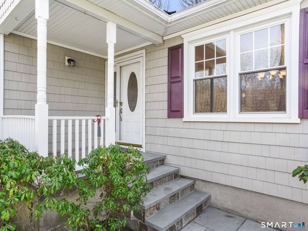 15 Old Village , Trumbull, CT 06611