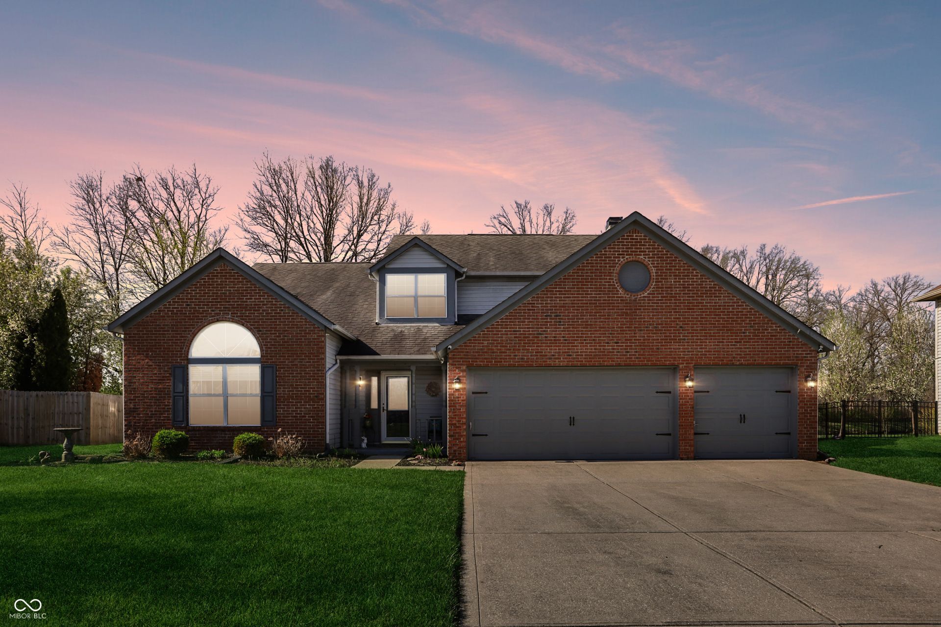 8635 Eagles Nest Drive, Avon, IN 46123 Main Photo