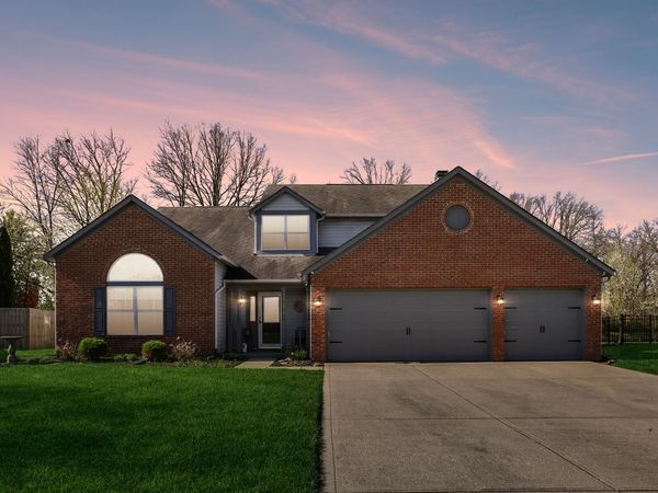 8635 Eagles Nest Drive, Avon, IN 46123
