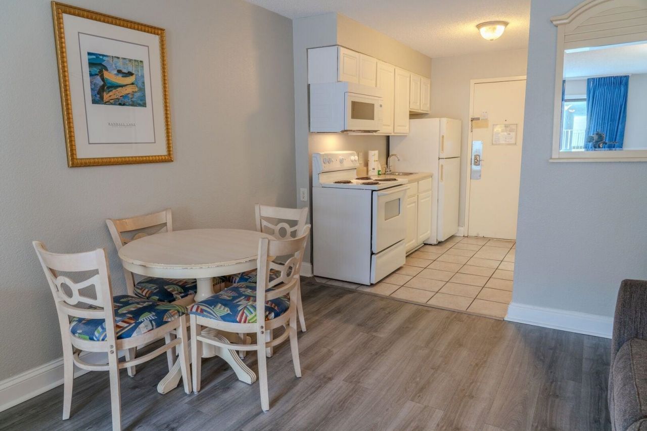 1207 S Ocean Blvd. Photo 10