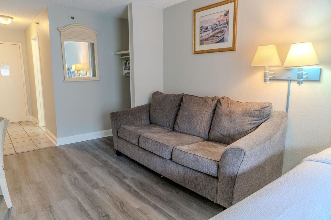 1207 S Ocean Blvd. Photo 11