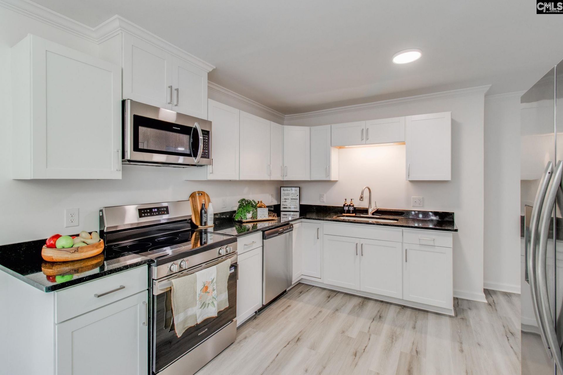 3725 Lochmore Drive  Photo 12