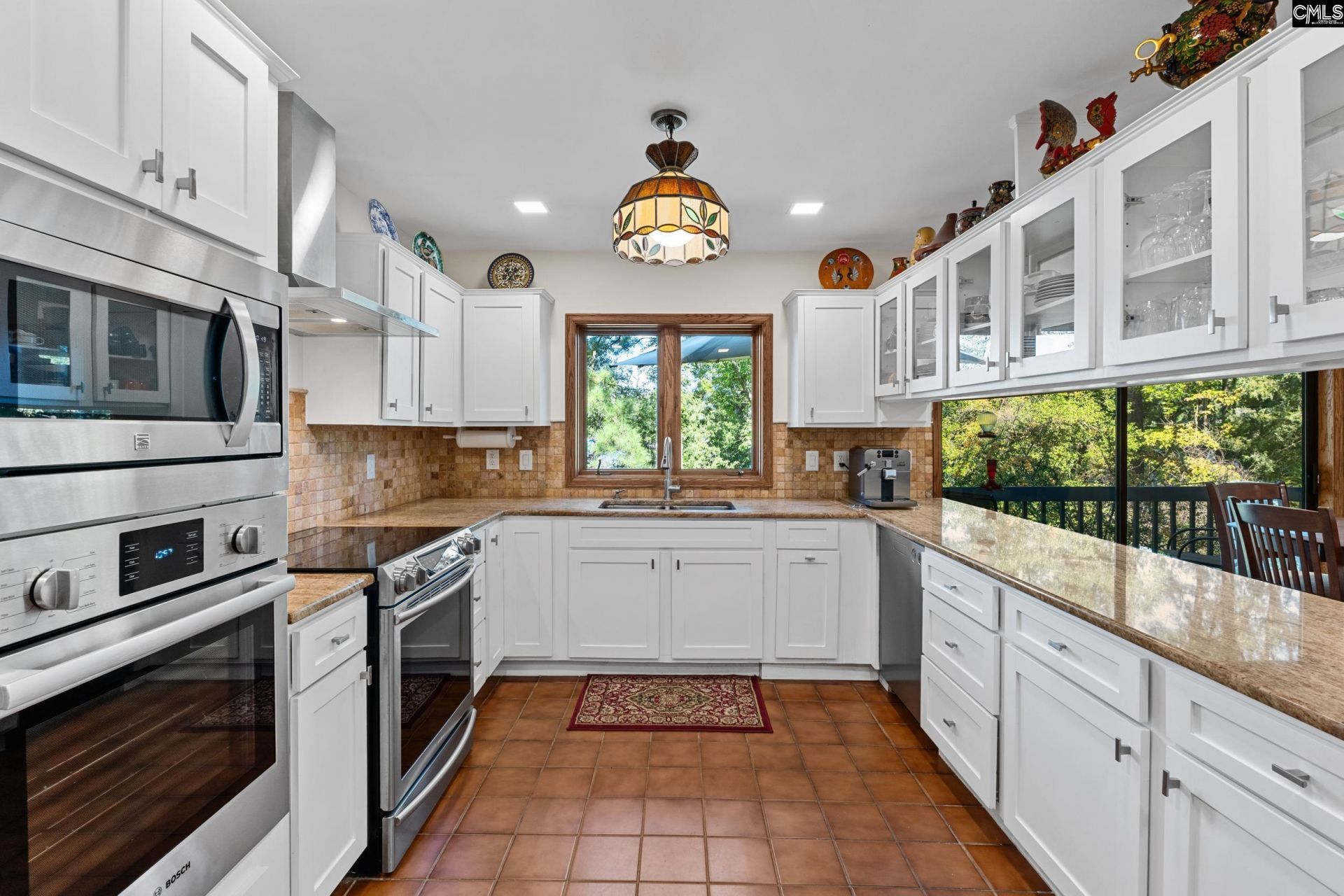 270 Harrison Point  Photo 6