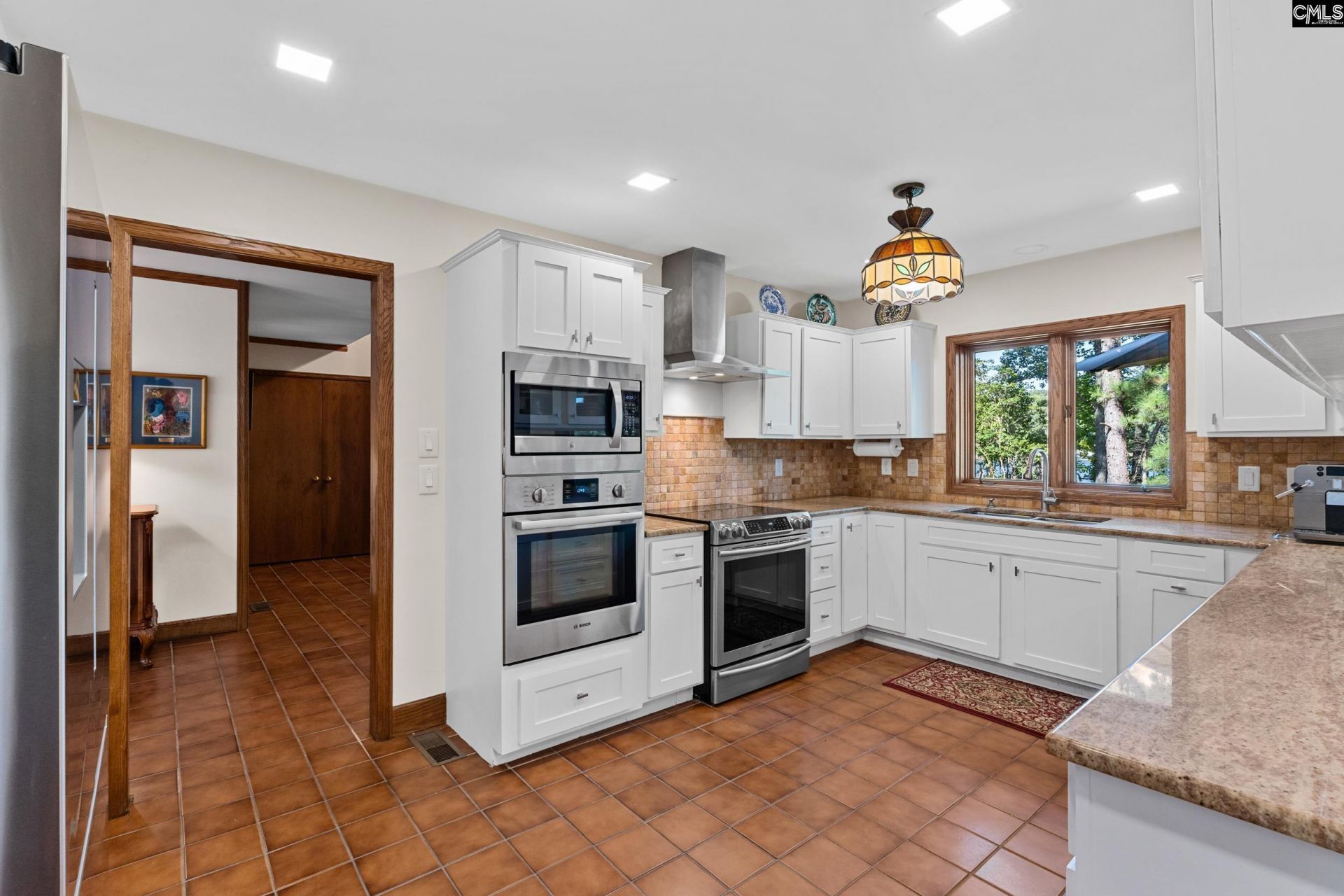 270 Harrison Point  Photo 7