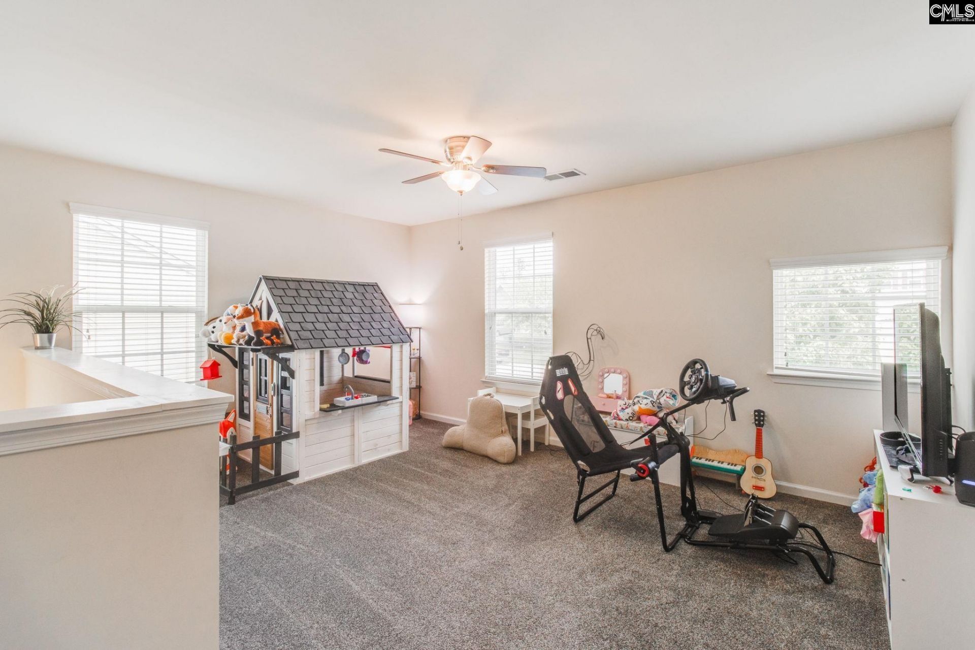 214 Glenforest Court Photo 17