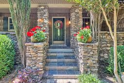 463 Ridge Road photo 4