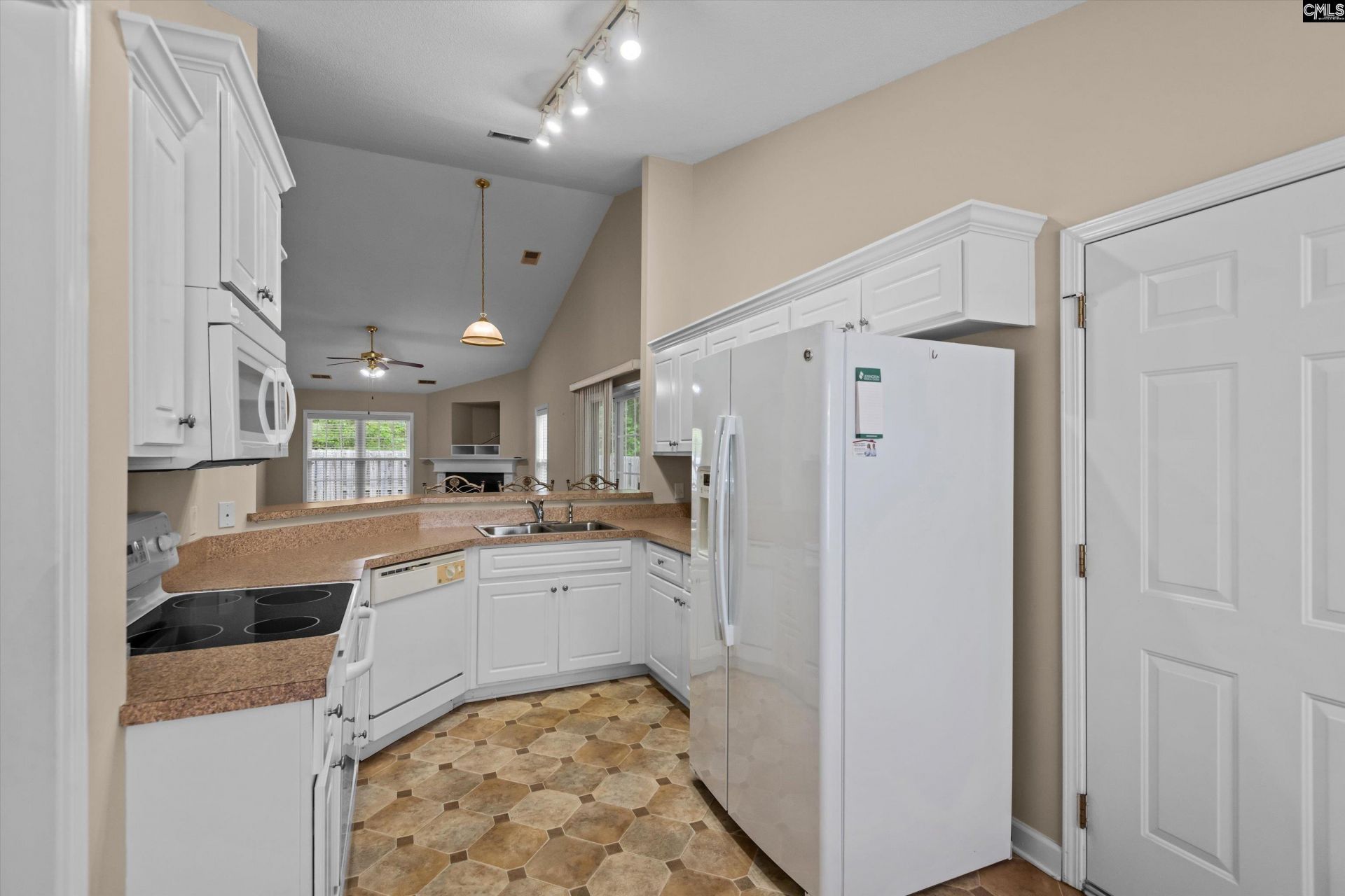 155 Park Meadow Drive Photo 12