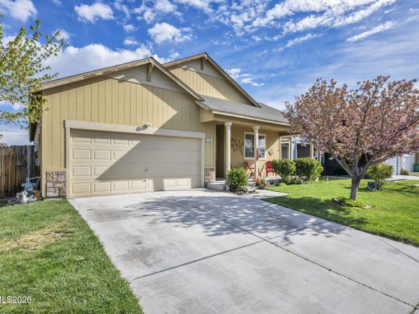 1374 Mountain Rose Drive, Fernley, NV 89408