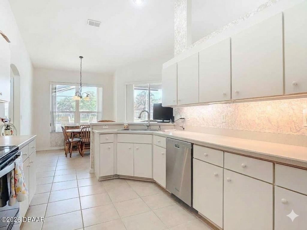 793 Ashton Lakes Boulevard, Port Orange, FL 32128 Photo