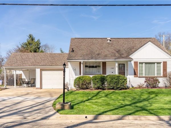 1345 Lipton Avenue SW, North Canton, OH 44720