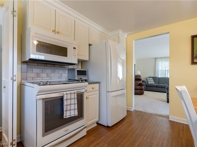 1345 Lipton Avenue SW, North Canton, OH 44720 Photo 10