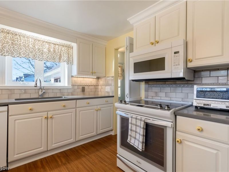 1345 Lipton Avenue SW, North Canton, OH 44720 Photo 11