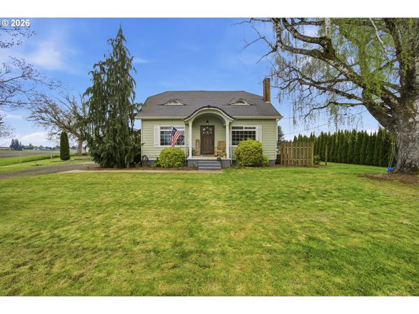 8235 72ND NE AVE, Salem, OR 97305