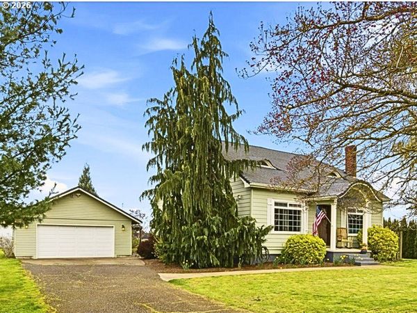 8235 72ND NE AVE, Salem, OR 97305