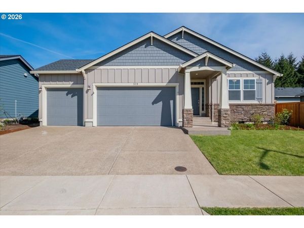 315 CYPRESS ST, Mt. Angel, OR 97362