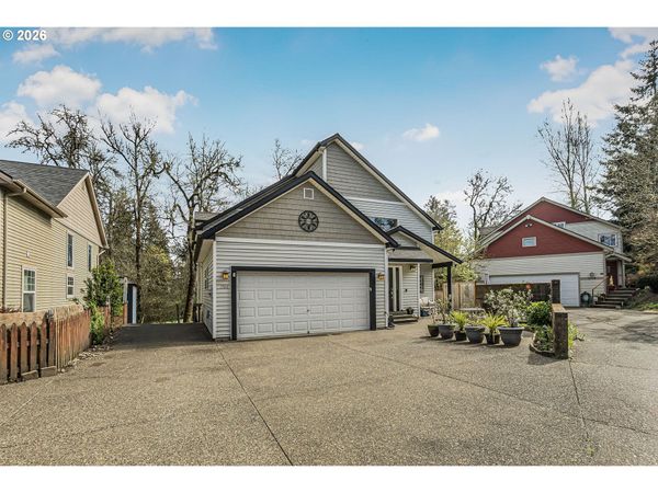 1760 SW GOUCHER CT, McMinnville, OR 97128
