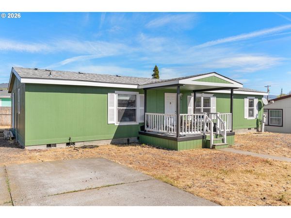 915 HOME ST, The Dalles, OR 97058