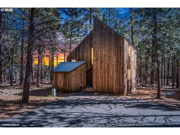 13620 VETCH, Sisters, OR 97759