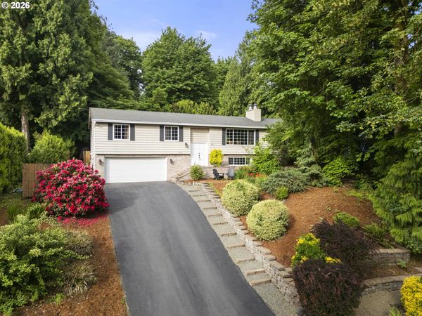 3972 CALAROGA DR, West Linn, OR 97068