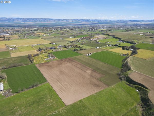 85598 MEISSNER LN, Milton-Freewater, OR 97862