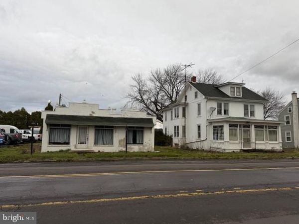 15835 E KUTZTOWN ROAD, MAXATAWNY, PA 19538