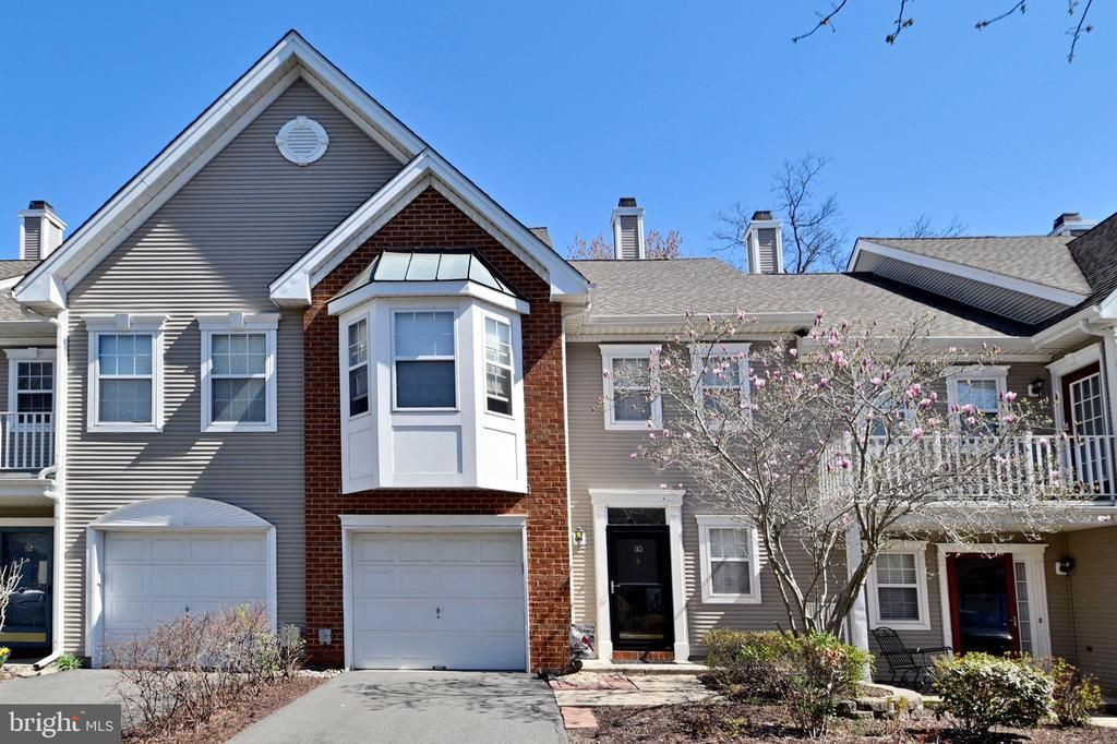 110 Treymore Court, Pennington, NJ 08534 Main Photo