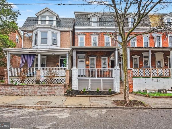 35 E 2ND STREET , POTTSTOWN, PA 19464