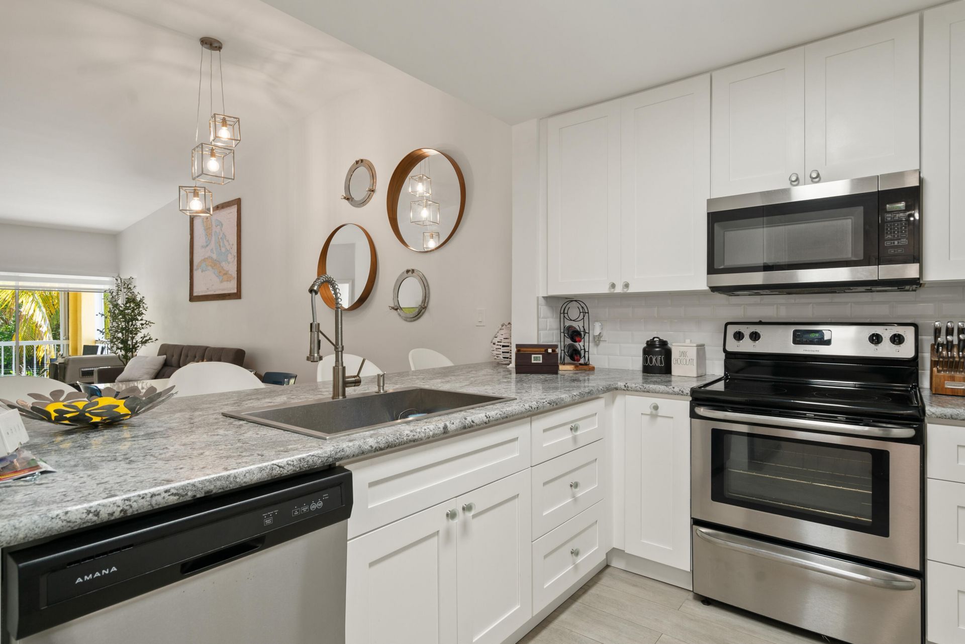 9871 Leeward Avenue, Key Largo, FL 33037 Photo