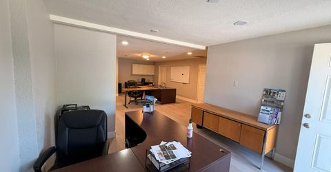 3039 El Camino Ave, Sacramento, CA 95821 Photo