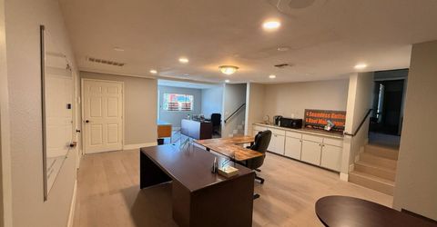 3039 El Camino Ave, Sacramento, CA 95821 Photo