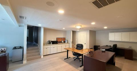 3039 El Camino Ave, Sacramento, CA 95821 Photo