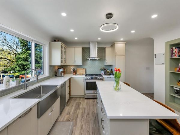 3111 Esson Rd , Saanich, BC V8Z 4P5